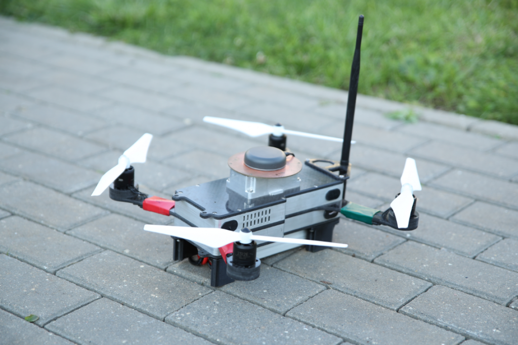 2 квадрокоптер